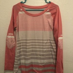Long sleeve tee